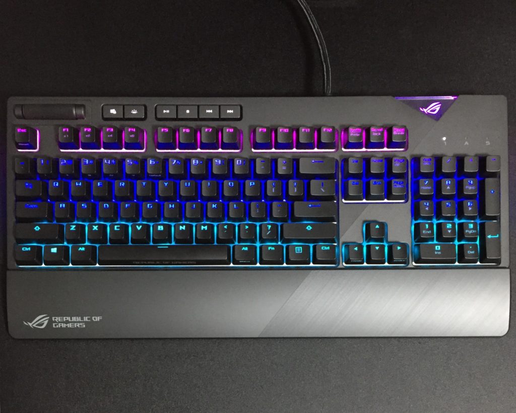 ASUS ROG Strix Flare」レビュー。”多機能かつ外観にもこだわりたい